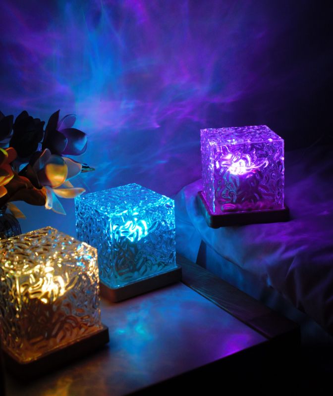 Нічник-проектор на 16 кольорів RGB з пультом управління