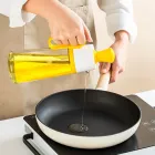 Скляний дозатор оливкової олії із щіткою 630мл   2 в 1, силіконова крапельниця для вимірювання пляшки для приготування їжі та щітка для випічки