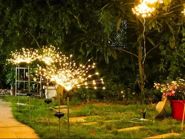 Ліхтар садовий Феєрверк газонний на сонячній батареї, 60 led, 8 режимів (2 шт. у комплекті)