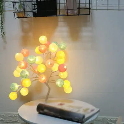 Лампа LED настільна "Дерево кольорові кулі" SFK-28 24 LED тепле світло 220V