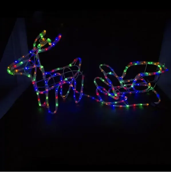 Різнокольоровий Вуличний новорічний олень із дюралайту маленький із санями від мережі