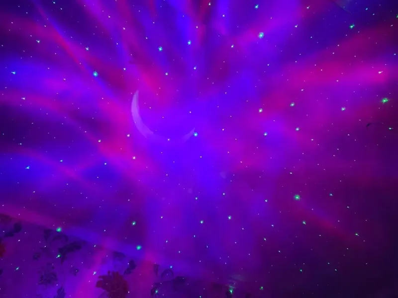 Astronaut Проектор галактики лазерний Астронавт-космонавт, зоряне небо на стелі з пультом Білий