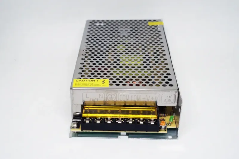 Адаптер / блок живлення 12V 15A, в металевому корпусі / Трансформатор для світлодіодної стрічки