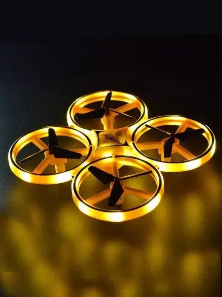 Квадрокоптер Tracker з керуванням від руки жестів, LED підсвічування