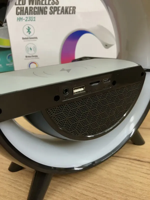Розумний світильник/Нічник з бездротовою зарядкою для телефону/Bluetooth-колонка