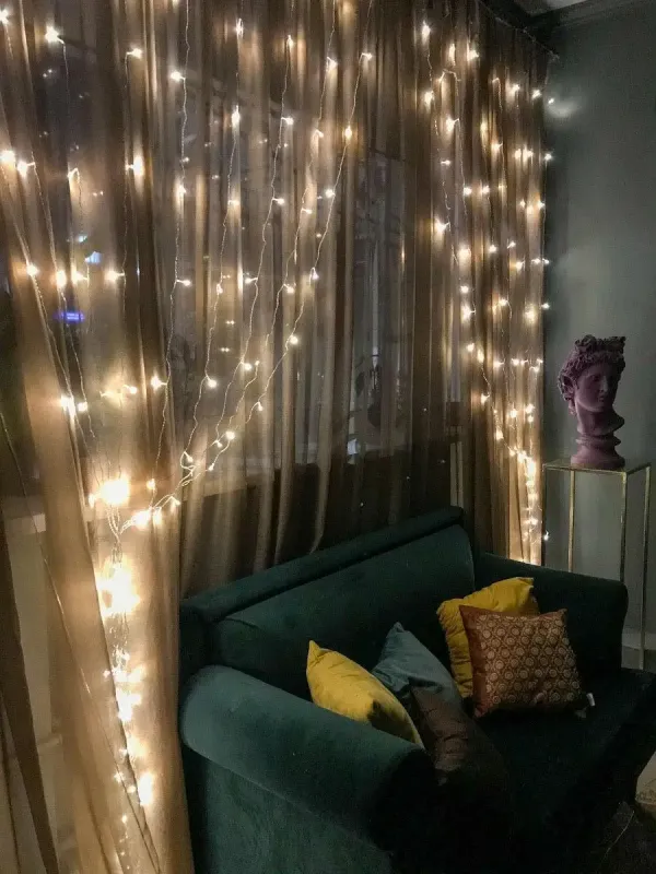 Гірлянда штора "Водоспад" на вікно, теплий білий колір свічення