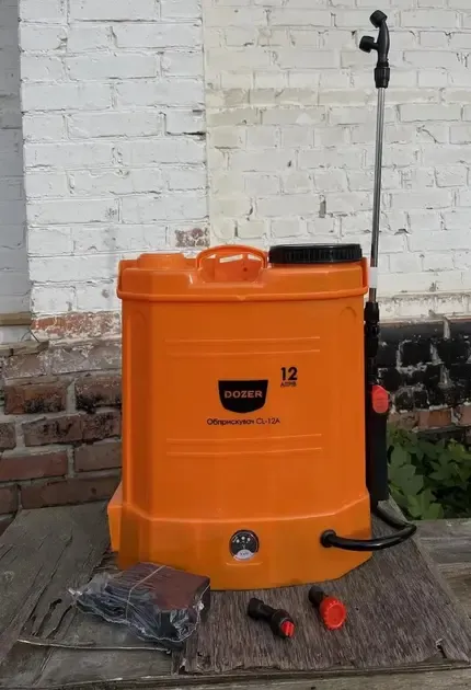 Обприскувач акумуляторний DOZER 12 літрів, Ранцевий електричний обприскувач для саду CL-12А