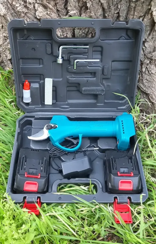 Акумуляторний садовий секатор 24V + 2 акумулятори Сучкоріз / Акумуляторні садові ножиці Crafting tools