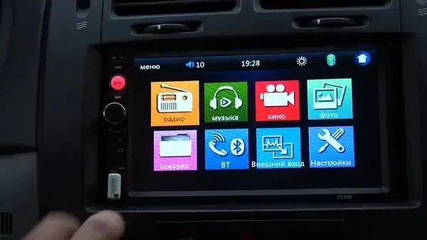 Автомагнітола CML-PLAY 7010B 2DIN з пультом дистанційного керування (сенсорний екран)