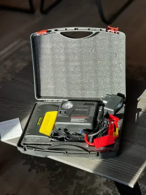 Автомобільний зарядний пристрій 50800 мАг із компресором 10 бар, EQUUS / Пусковий пристрій для авто