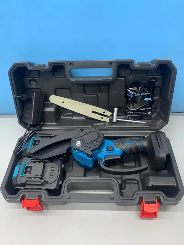 Акумуляторна ланцюгова міні-пила6 inch Electric SAW BLUE кейсом / 2 акумулятори 4А/год 8644