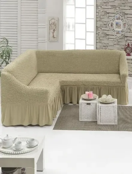 Чохол на кутовий диван з оборкою, накидка на диван