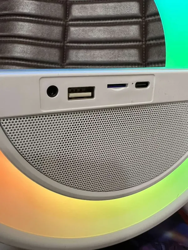 Розумний світильник колонка з будильником та диско кулею/Нічник з бездротовою зарядкою для телефону/Bluetooth-колонка