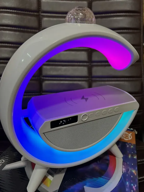 Розумний світильник колонка з будильником та диско кулею/Нічник з бездротовою зарядкою для телефону/Bluetooth-колонка