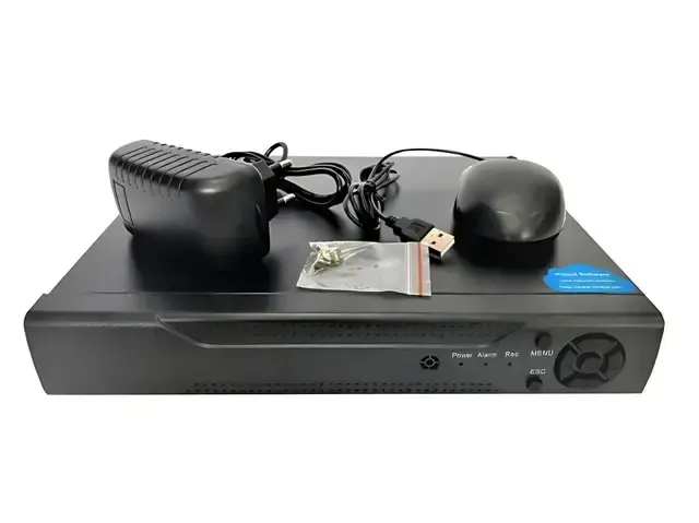DVR реєстратор BNC/V-OUT 4 канальний UKC CAD 1204 AHD 4 cam чорний