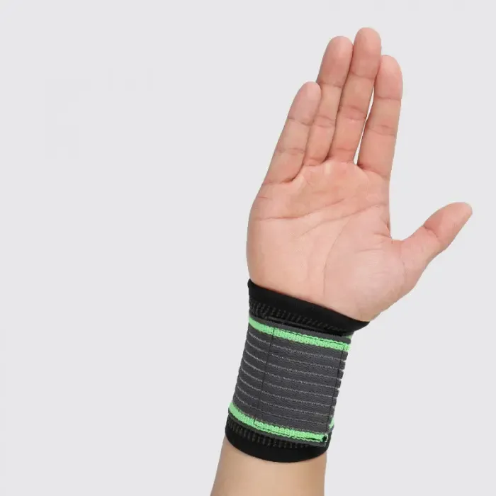 Еластичний фіксатор зап'ястя (напульсник) регульований бандаж зап'ястя