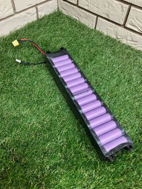 Електричний акумулятор 36V 7.8Ah для електричного самокату M365/1S.