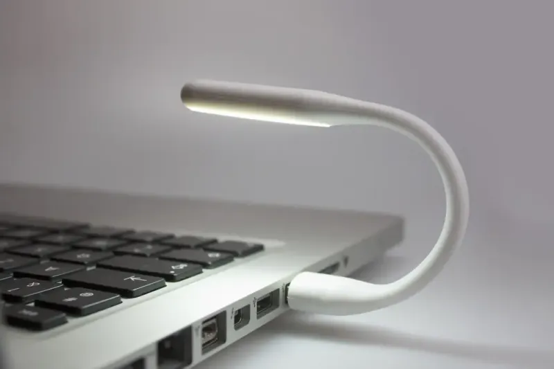 Гнучка USB-ліхтарик USB LED Light