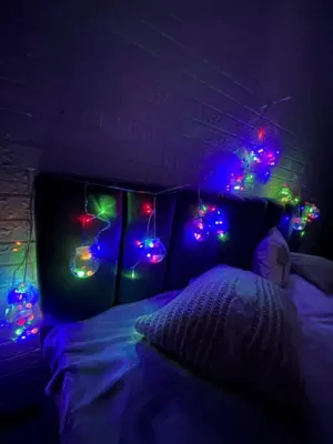 Гірлянда світлодіодна бахрома чарівні кулі, мультиколор, 2.5м, 12 куль