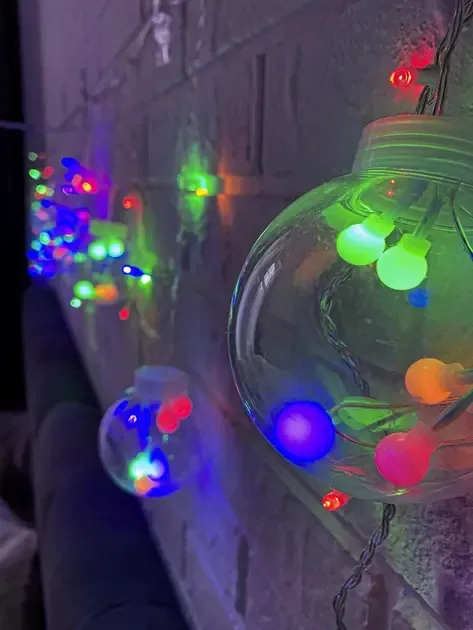 Гірлянда світлодіодна бахрома чарівні кулі, мультиколор, 2.5м, 12 куль