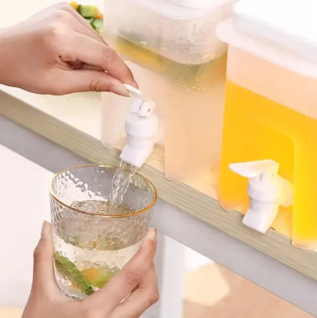 Контейнер-лимонадник з краном Ємність для води та напоїв 2,5 л UKC універсальний