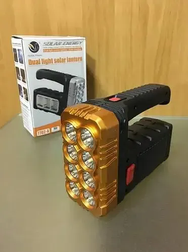 Багатофункціональний ліхтарик на сонячній батареї BL-7702В