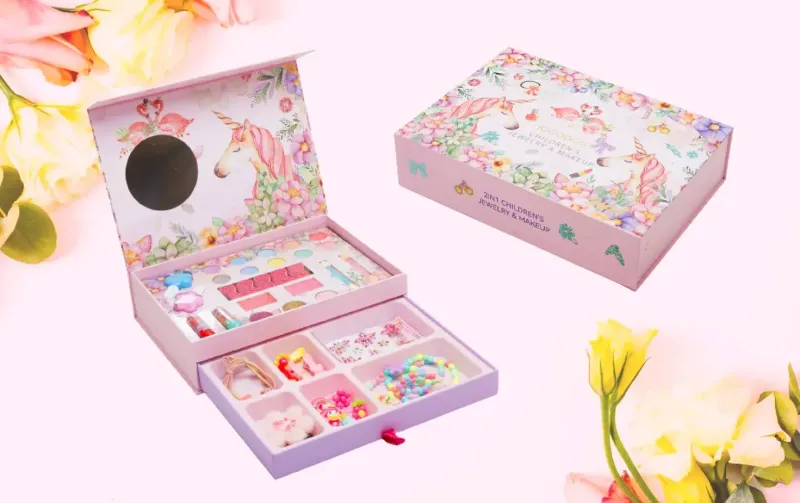 Набір дитячої косметики в валізі/скриньці для дівчаток - 2 в 1