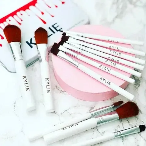 Набір кистей для макіяжу KYLIE 12 штук