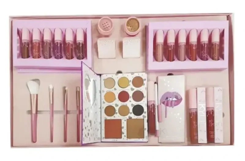 Набір подарунковий KYLIE рожевий | Набір декоративної косметики | Косметика Кайлі Дженнер