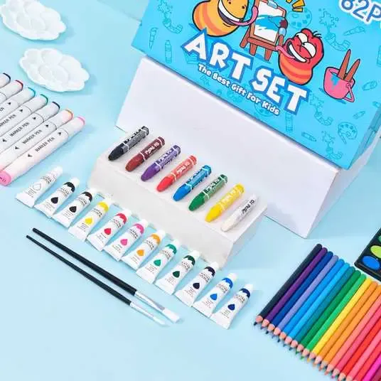 Набір юного художника для малювання та творчості Art Set на 82 предмети