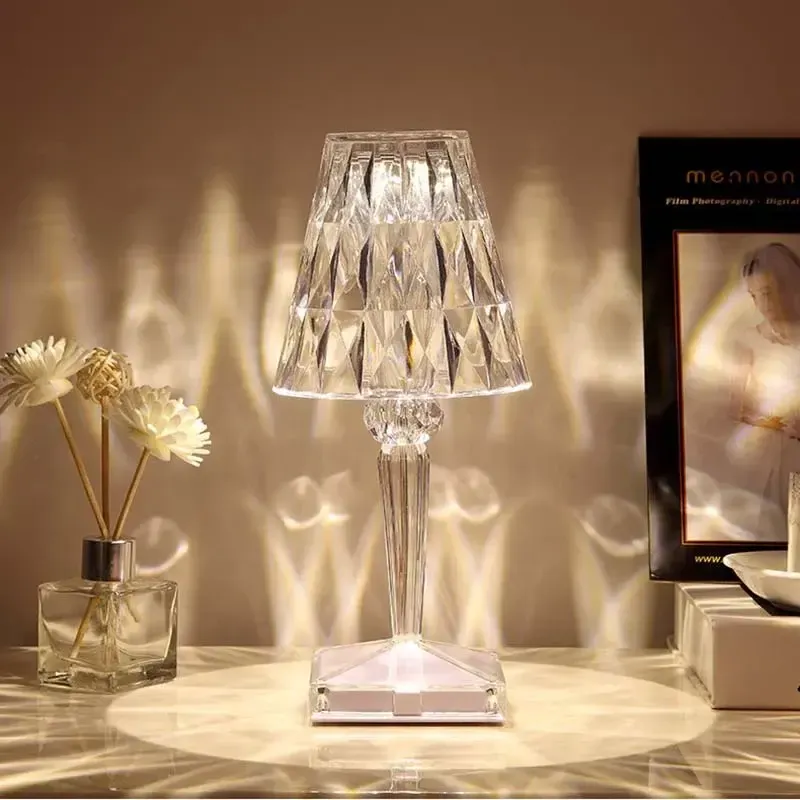 Настільна лампа Diamond Design Сучасний світлодіодний LED Light Touch USB