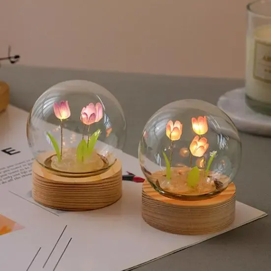 Світильник-нічник тюльпан у скляній кулі