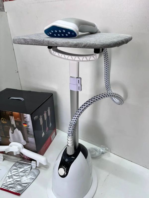 Білий Відпарювач вертикальний для одягу зі стійкою Zepline ZP-130 3000W