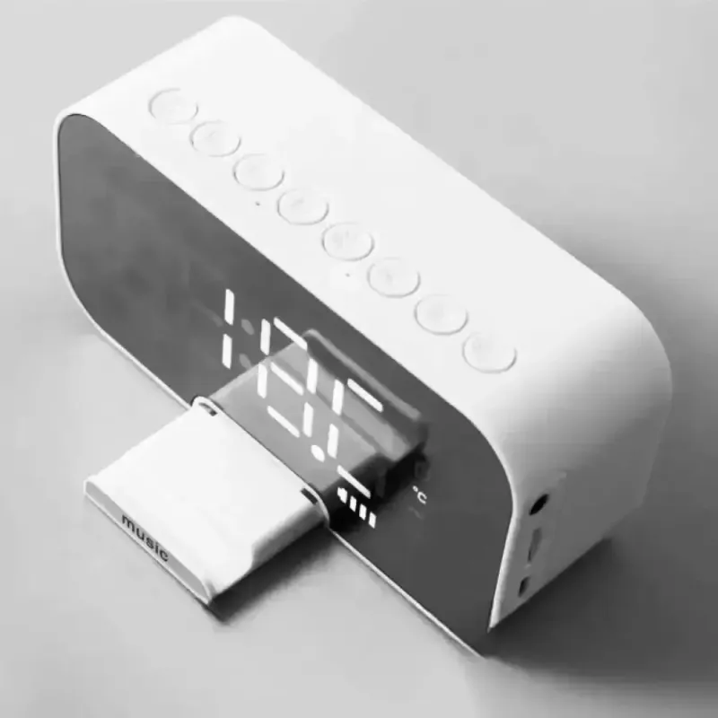 Портативна колонка Bluetooth з годинником Q5 BT