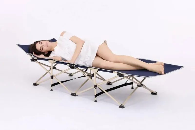 Розкладне ліжко з ніжками/розкладачка (190х71х35)