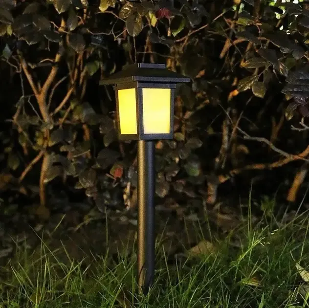 Садовий ліхтар на сонячній батареї Квадрат LED 26 см 6 WW Білий теплий