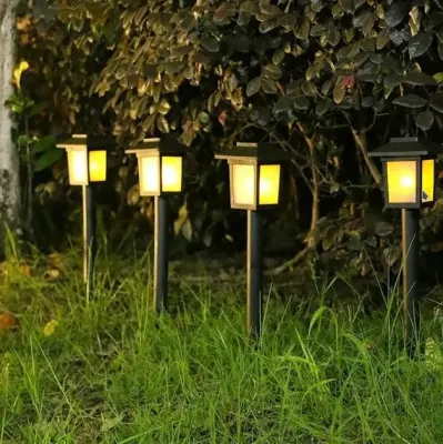 Садовий ліхтар на сонячній батареї Квадрат LED 26 см 6 WW Білий теплий