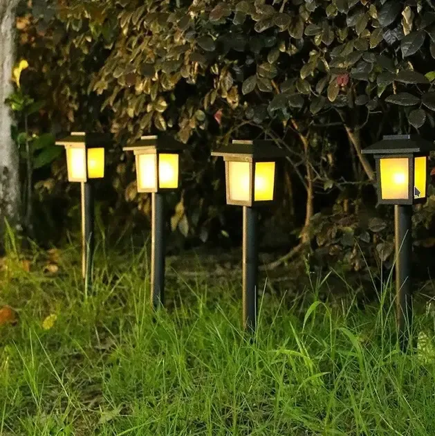 Садовий ліхтар на сонячній батареї Квадрат LED 26 см 6 WW Білий теплий