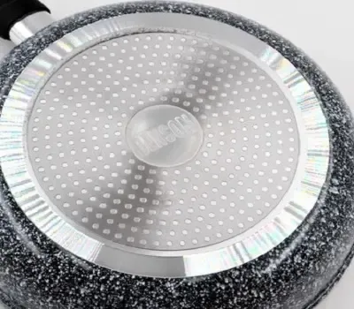 Сковорідка з кришкою Benson BN-492 26см, з мармуровим покриттям