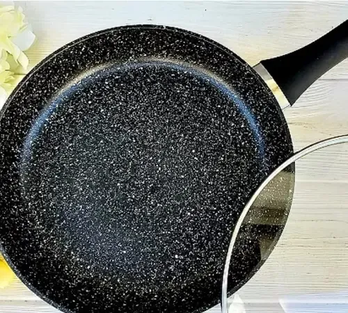 Сковорода UNIQUE UN-5166 28см із кришкою