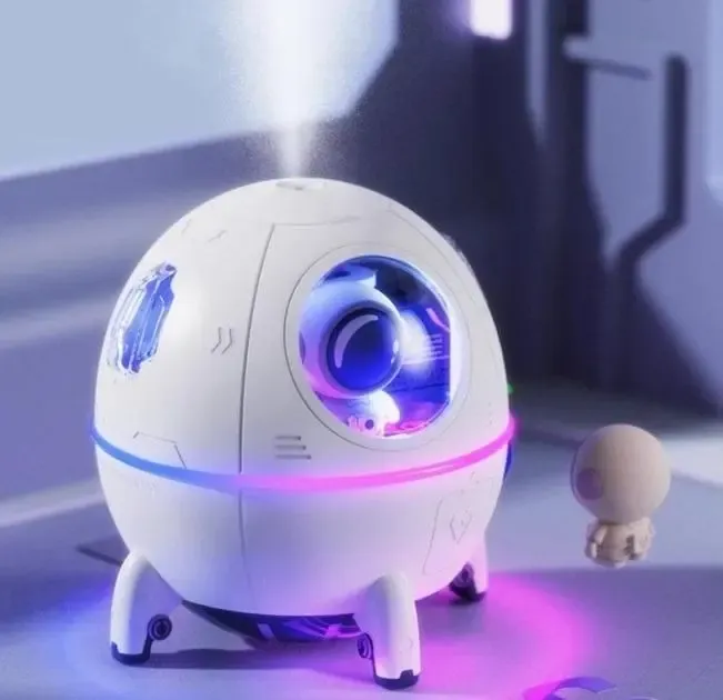 Зволожувач – аромадифузор Humidifier Астронавт 2в1 220мл з підсвічуванням