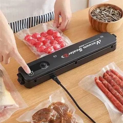 Вакууматор Vacuum Sealer вакуумний пакувальник для їжі, побутовий вакууматор чорний
