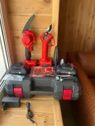 Комплект 2в1 акумуляторна ланцюгова міні пила та секатор садовий акумуляторний в кейсі