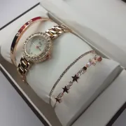 Жіночий подарунковий набір ювелірні вироби Кулон, годинник, браслет у подарунковій упаковці W1-D1